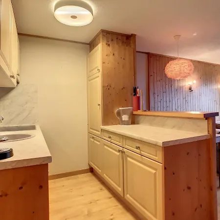 Arcades B702 * וורבייה