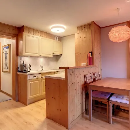 Arcades B702 וורבייה