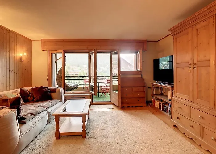 Arcades B702 Apartman *